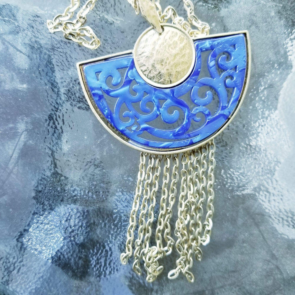 Boho Chic Filagree Resin Crescent Half Moon long chain Fringe statement necklace - Picture 11 of 11